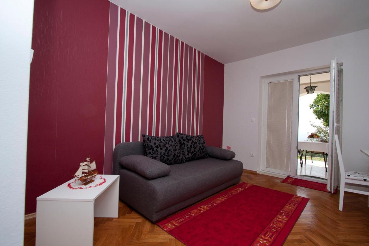 Guest House Burin Mlini Luaran gambar