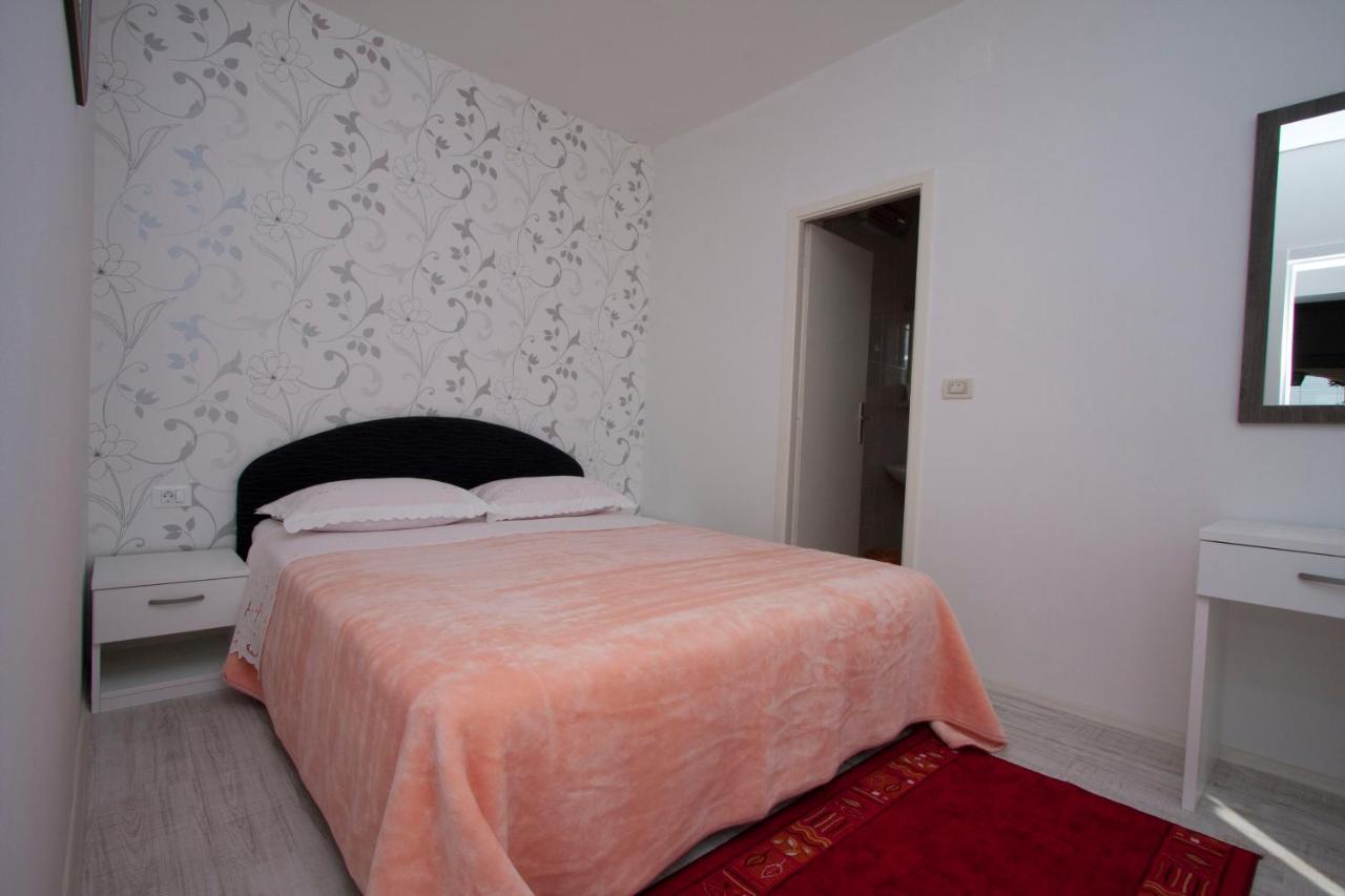 Guest House Burin Mlini Luaran gambar