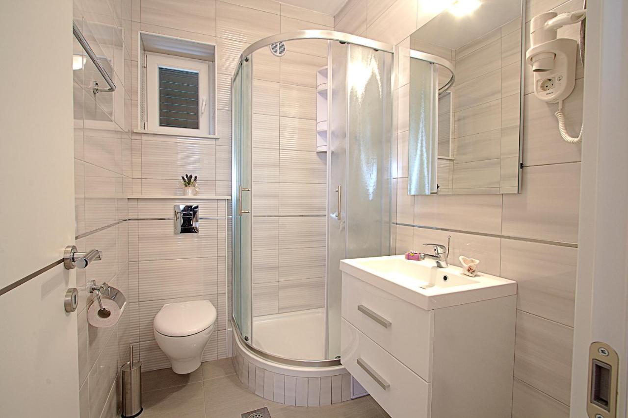 Guest House Burin Mlini Luaran gambar