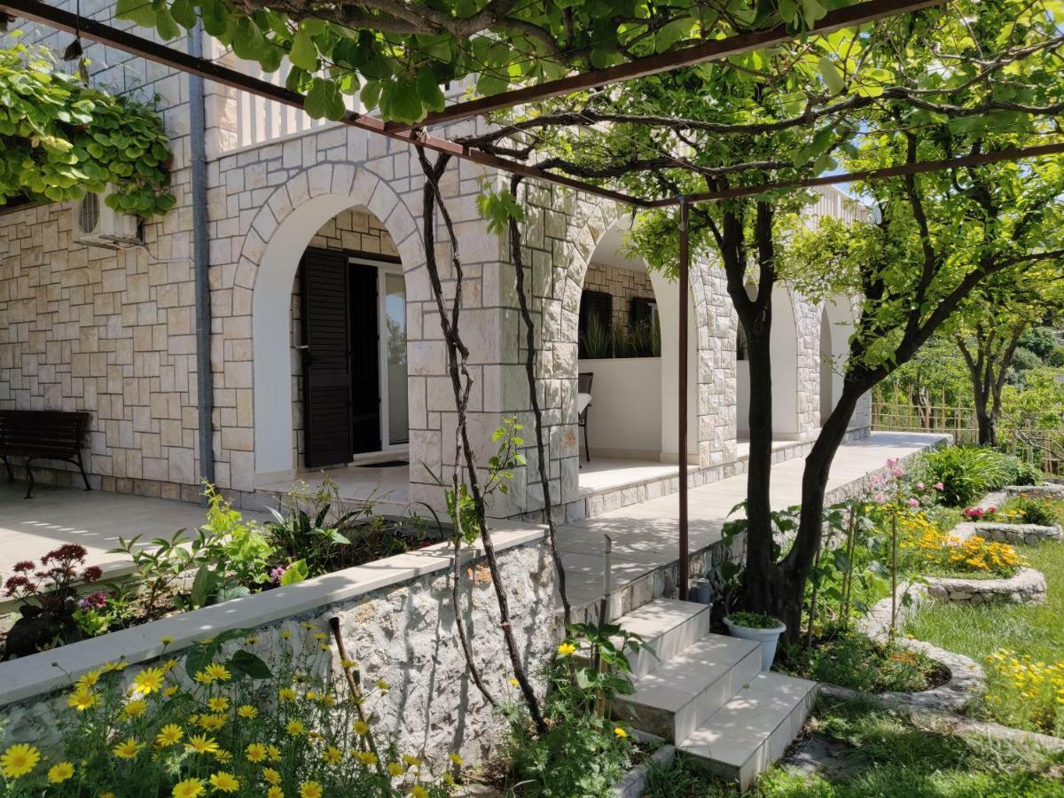 Guest House Burin Mlini Luaran gambar